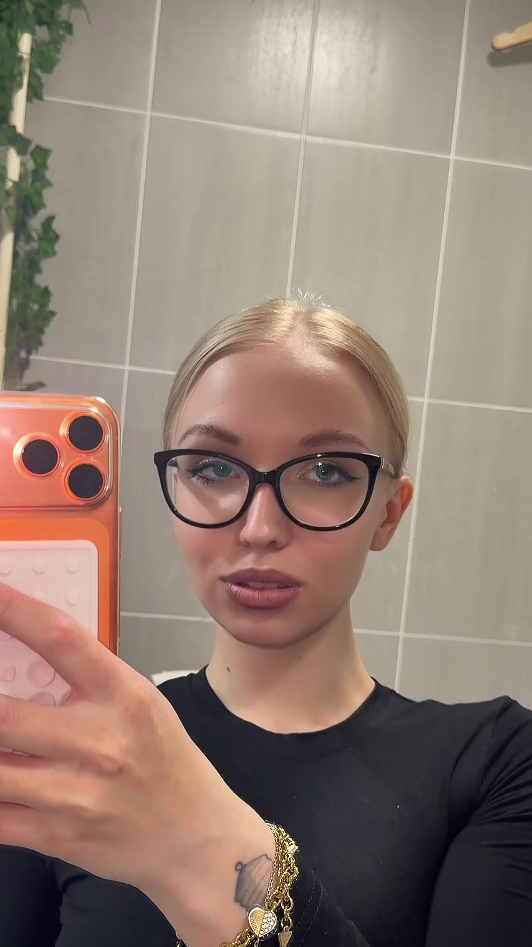 @Iriska105