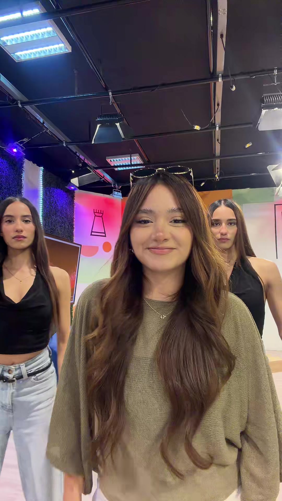 @Mia