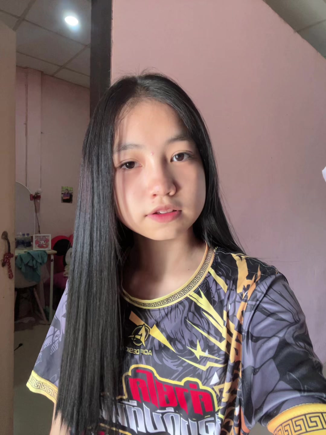 @𝑴𝒊𝒍𝒌シ