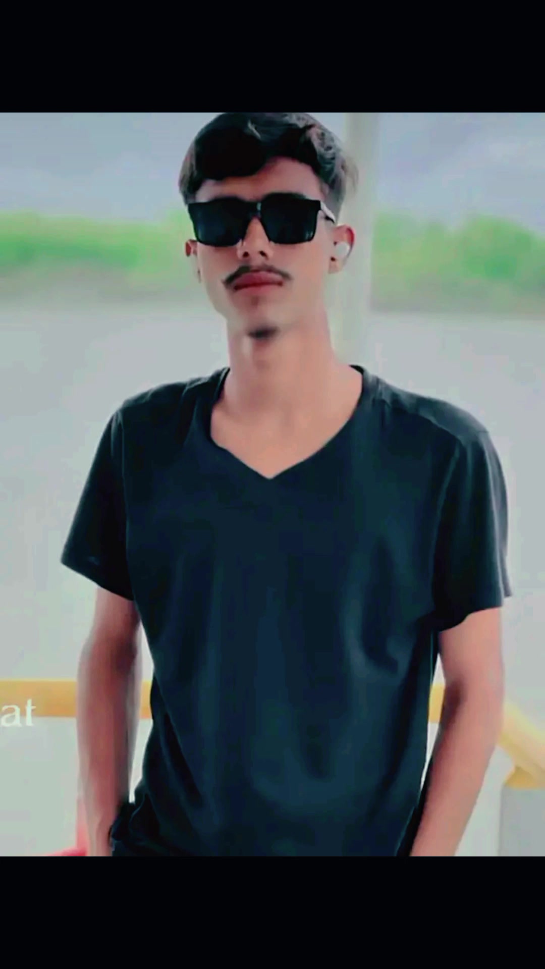 @➼J).. 😈.. 🤖