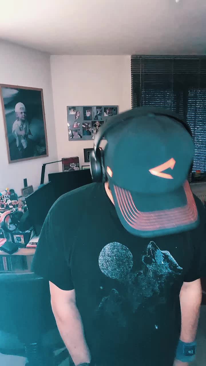 @Leomon