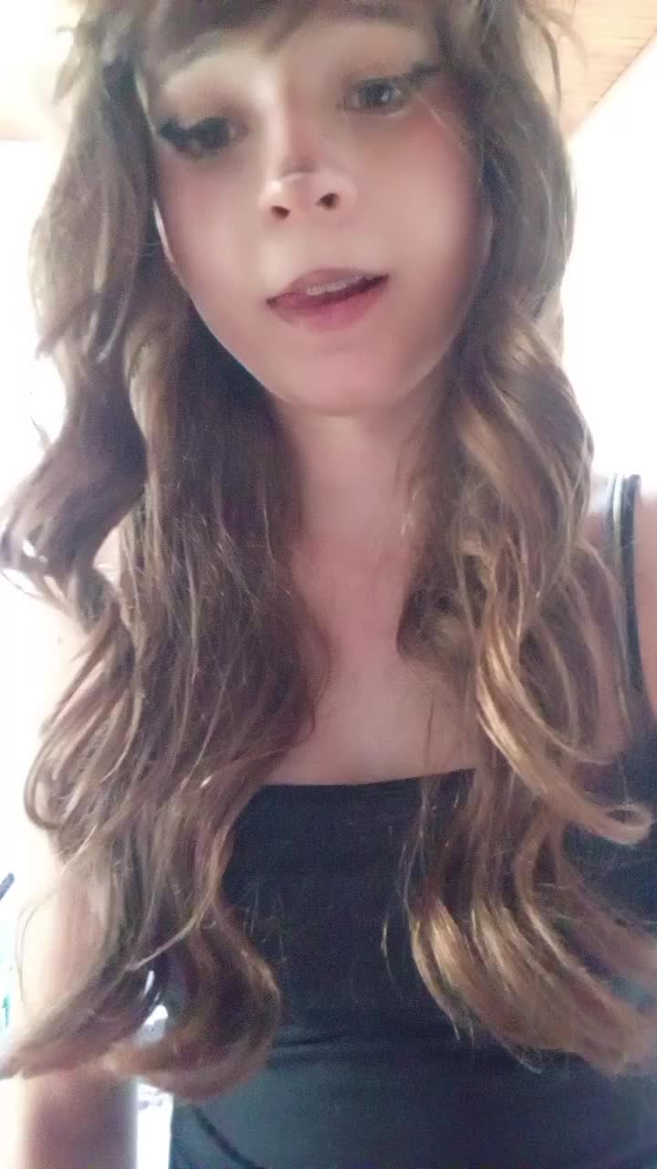 @Emiii