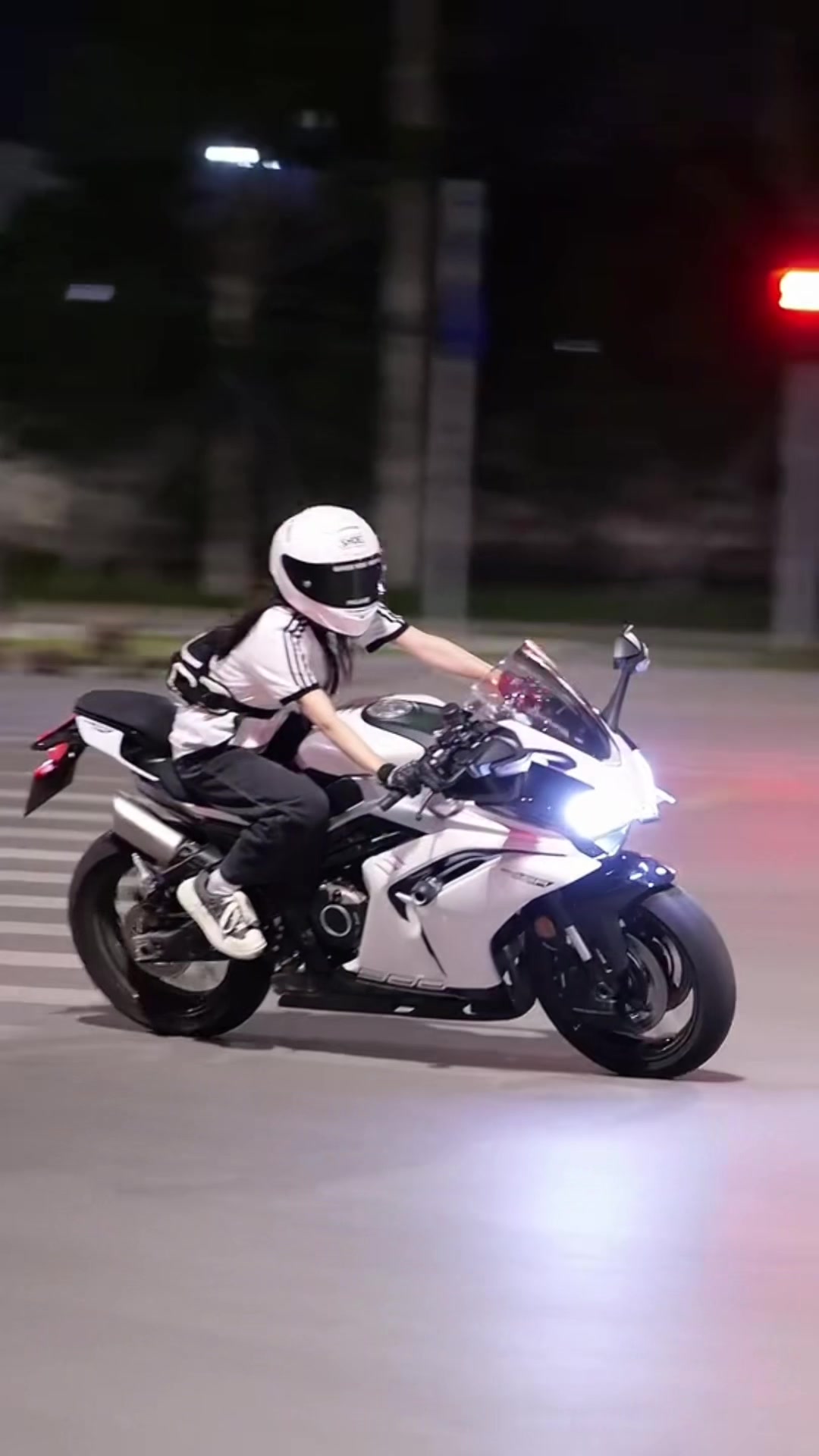 @KWTmoto