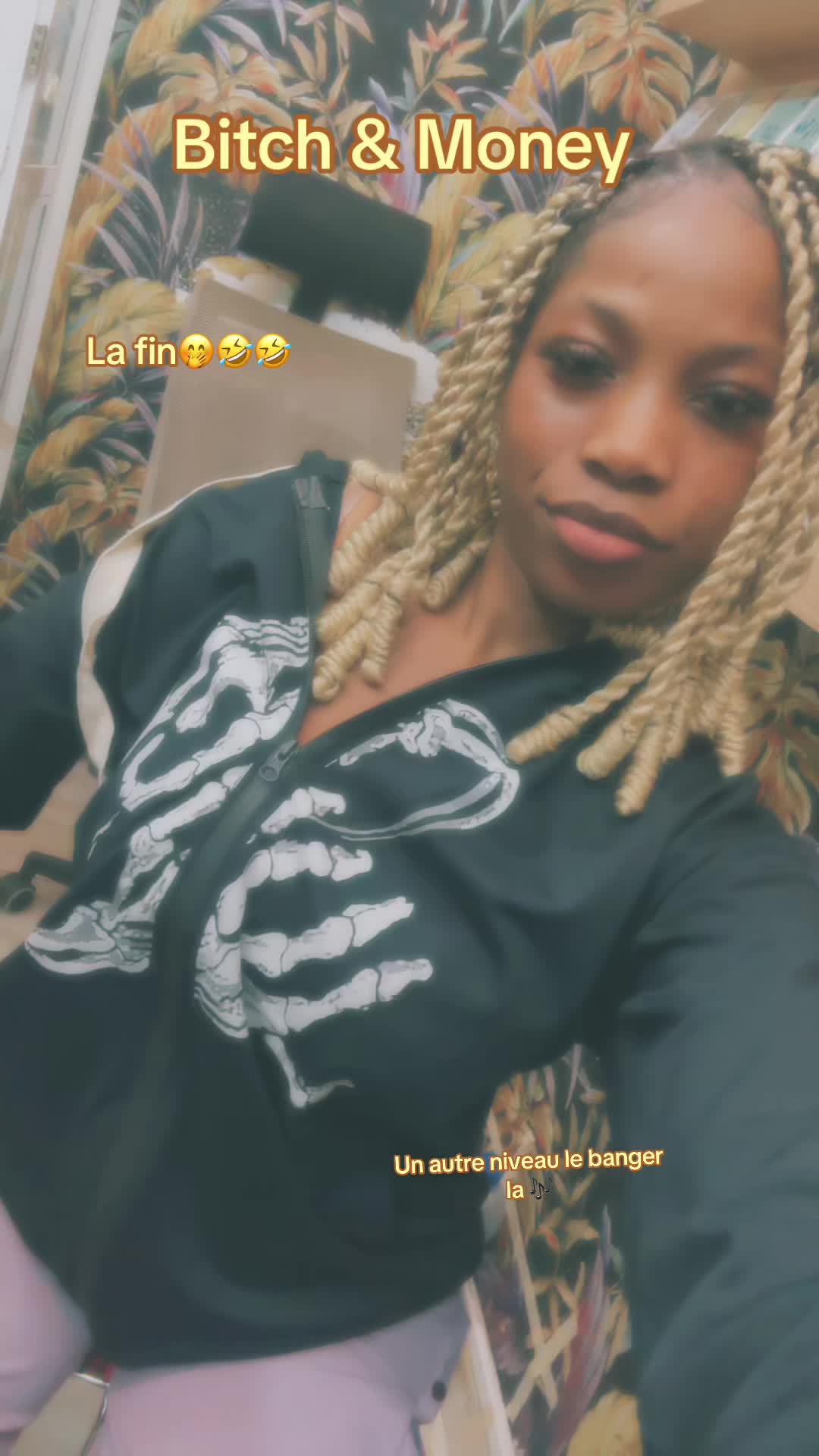 @༻𝓢𝓱𝓸𝓵𝓪༺💜