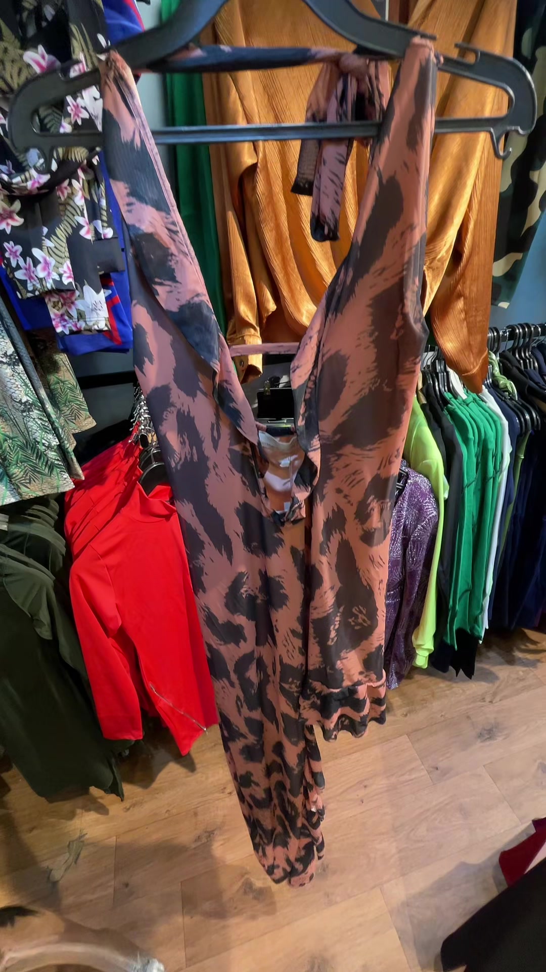 @twenty_two_seven مخيم شعفاط🛍️