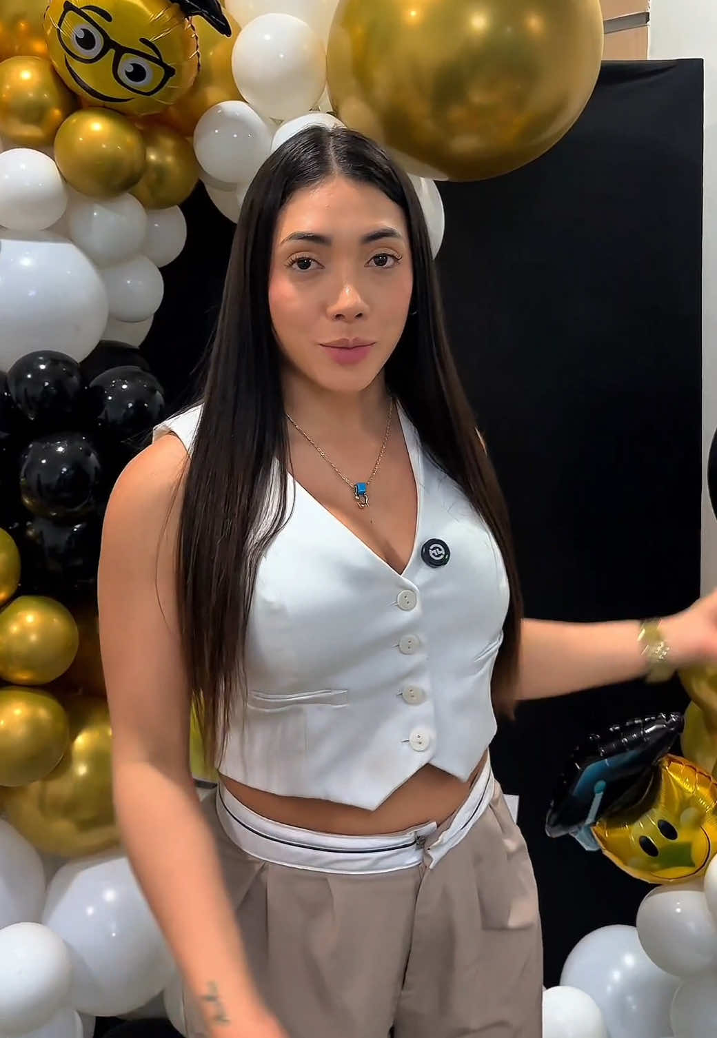 @Creador de Contenido • UGC