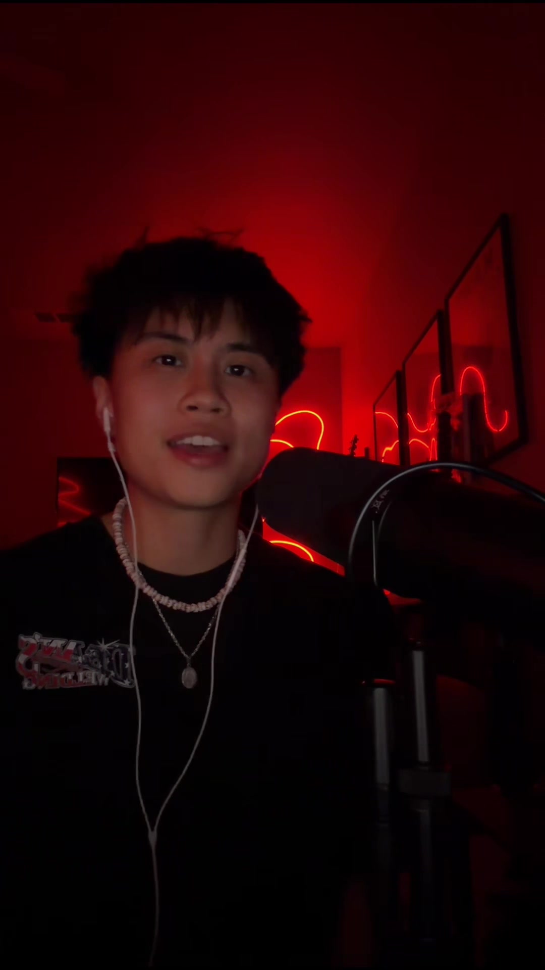 @Em