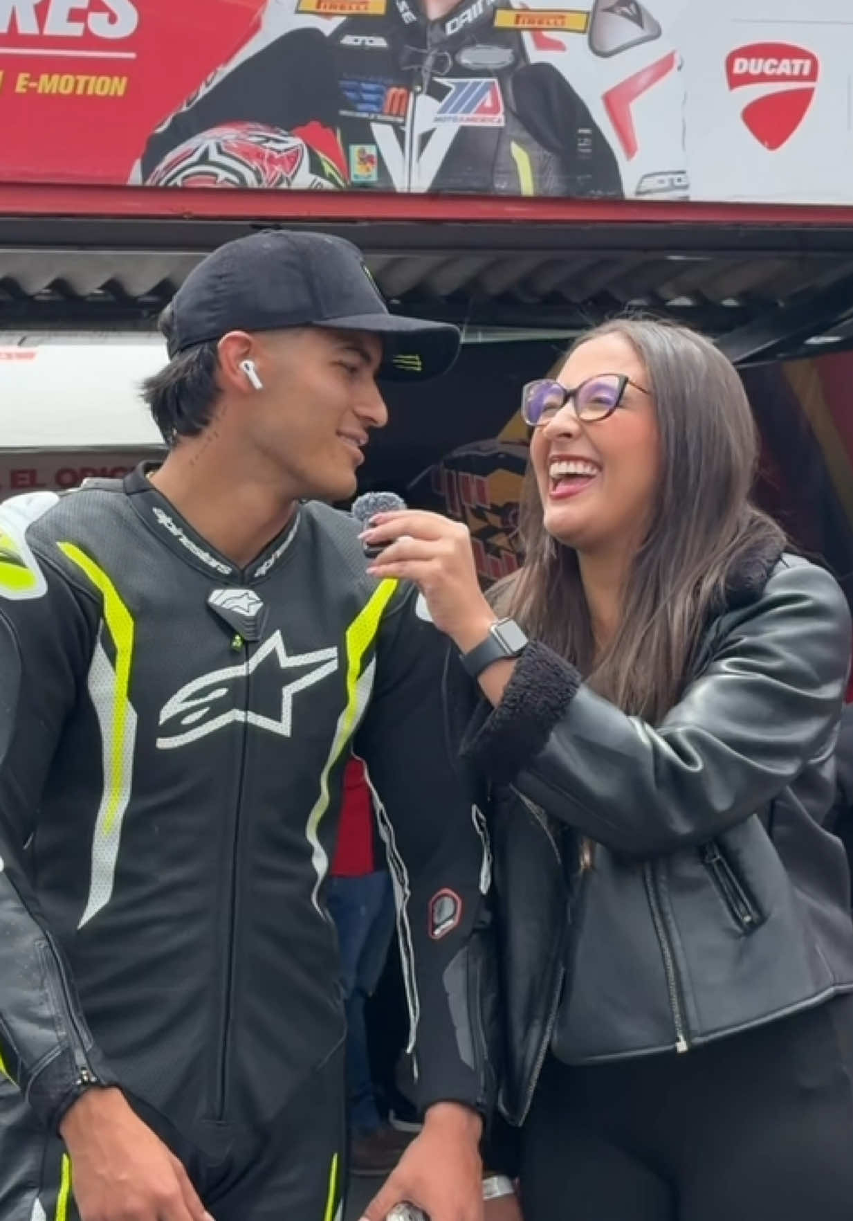 @Laura López❤️🔥🏍️