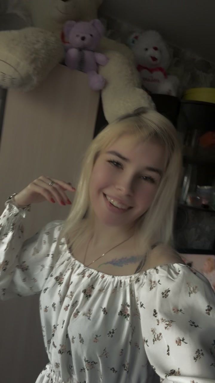 @Насик💜🐯Ананасик🍍