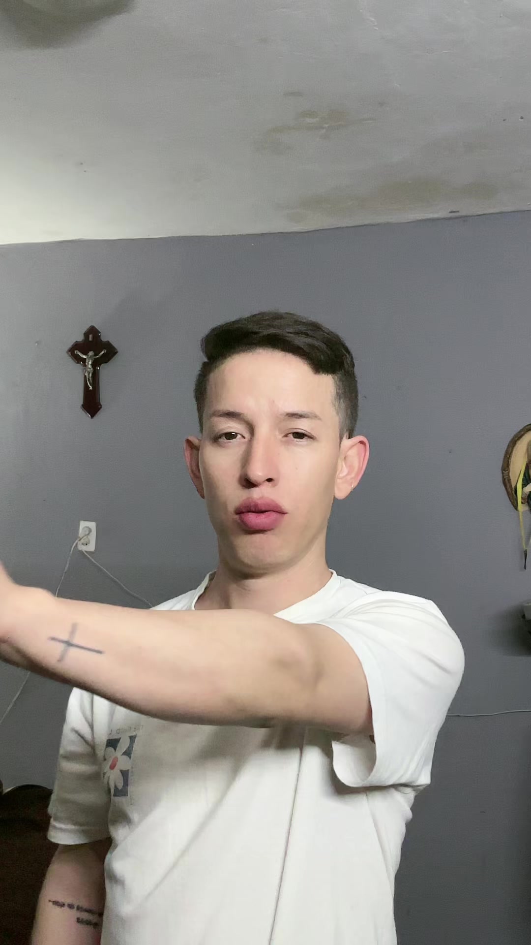@&Aacute;ngel Aaron Valdez