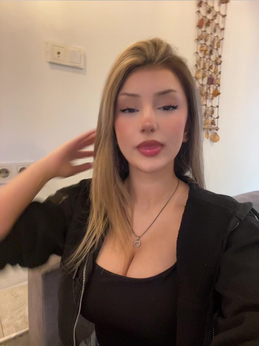 @l4wys7
