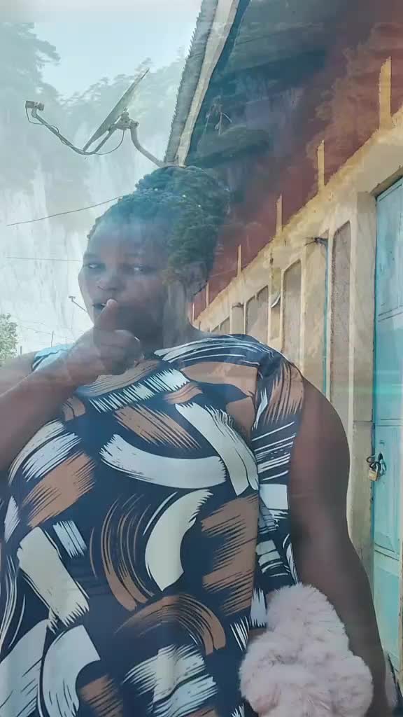 @JULIA KAMAU