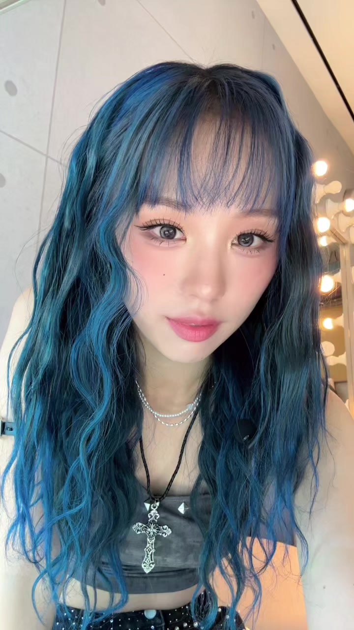 @queenzeye_official