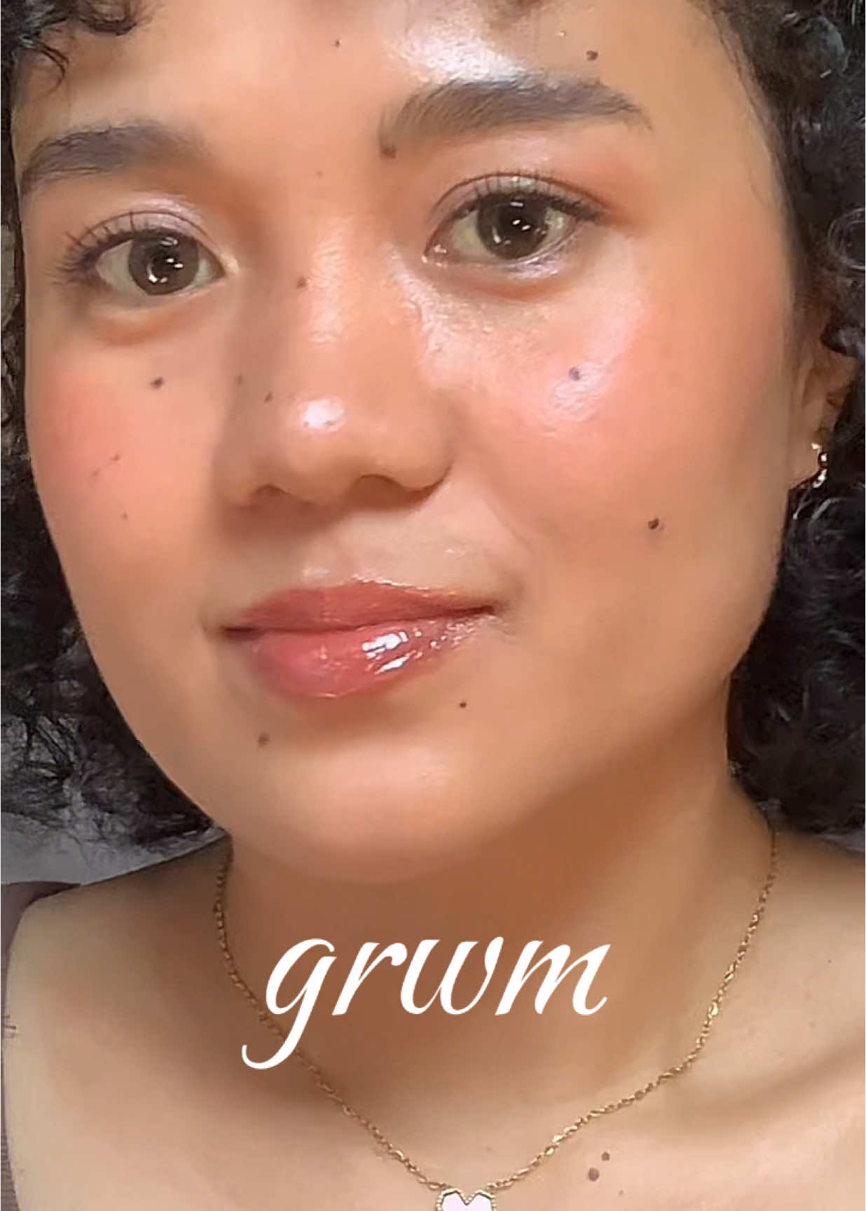 @veenique_