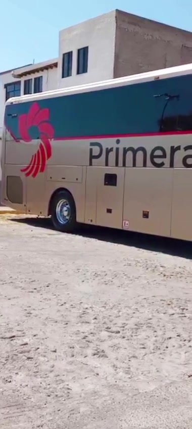 @Jorgevalencia 🙂&zwj;&harr;️