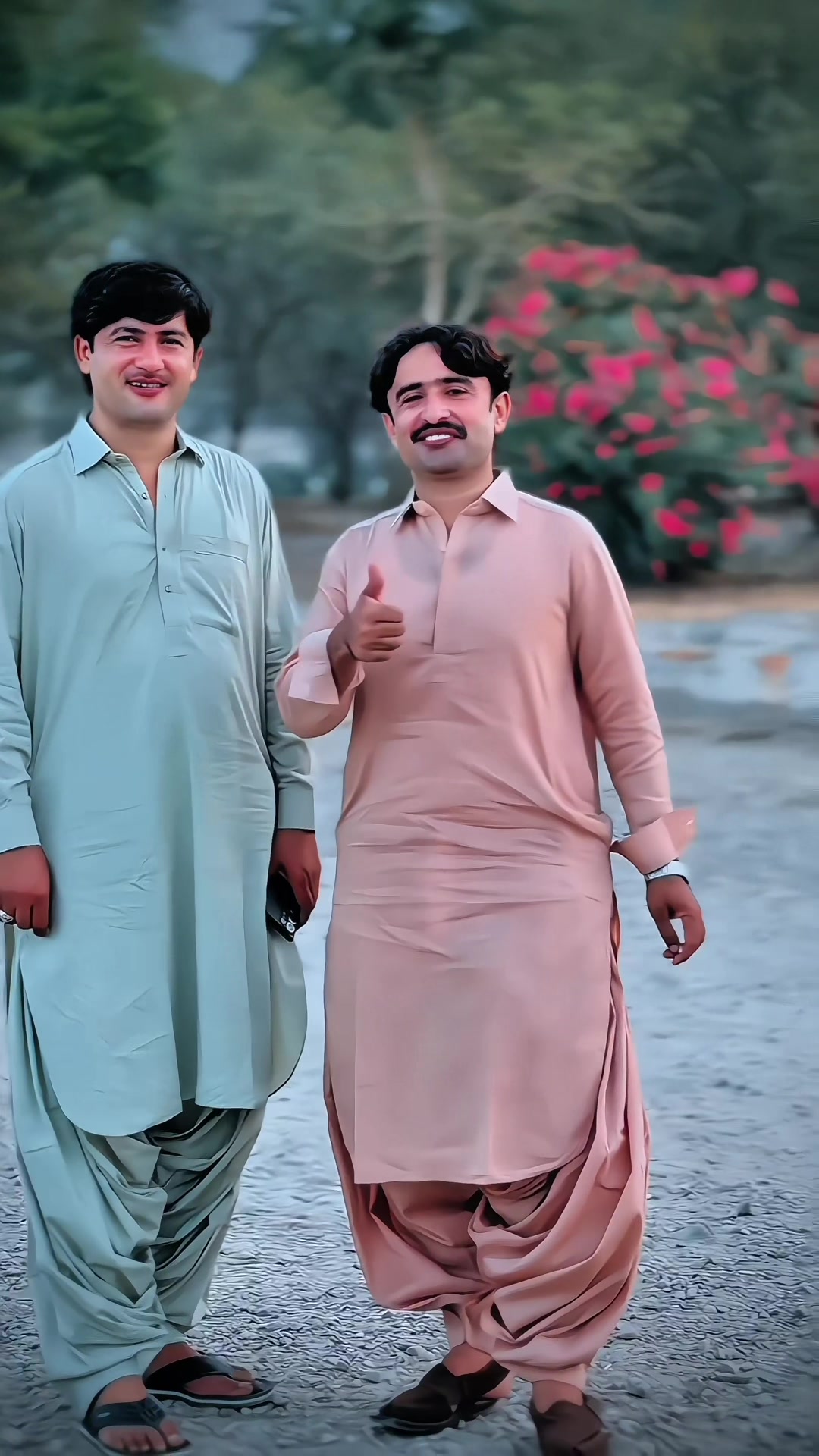 @Singer Tahir Farooq