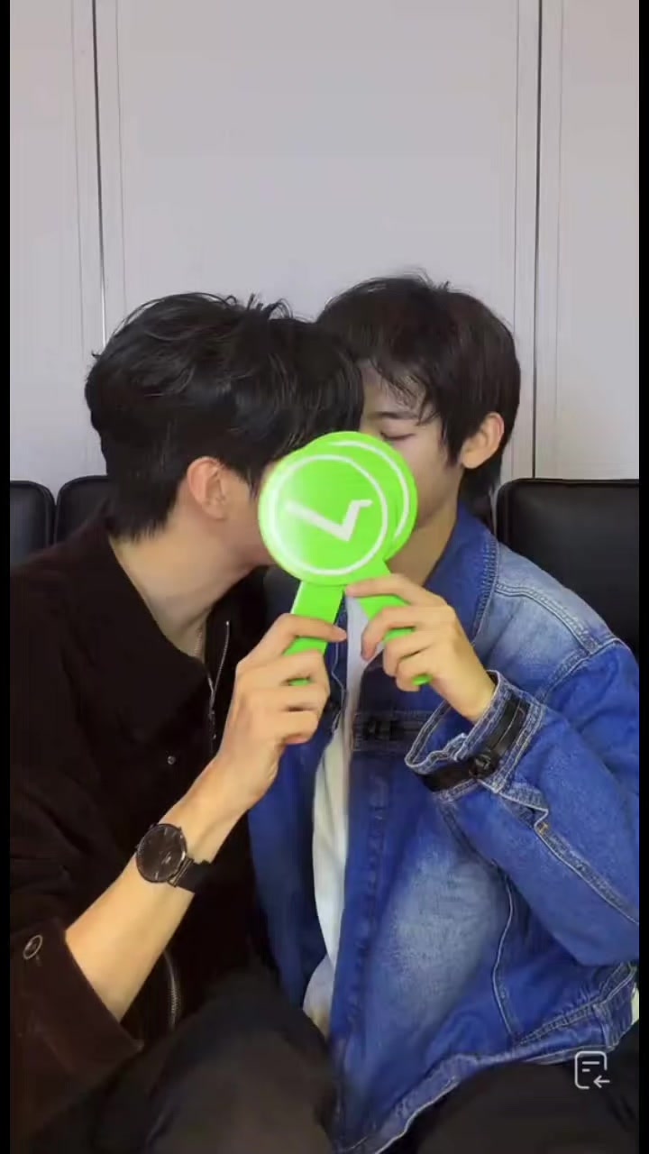 @Yizhan Army