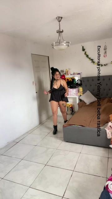 @Yeimy Bell beba rastica 42