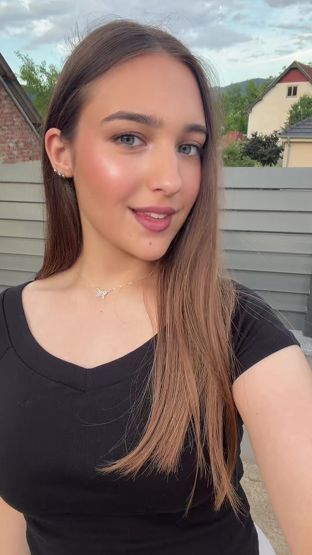 @Ana
