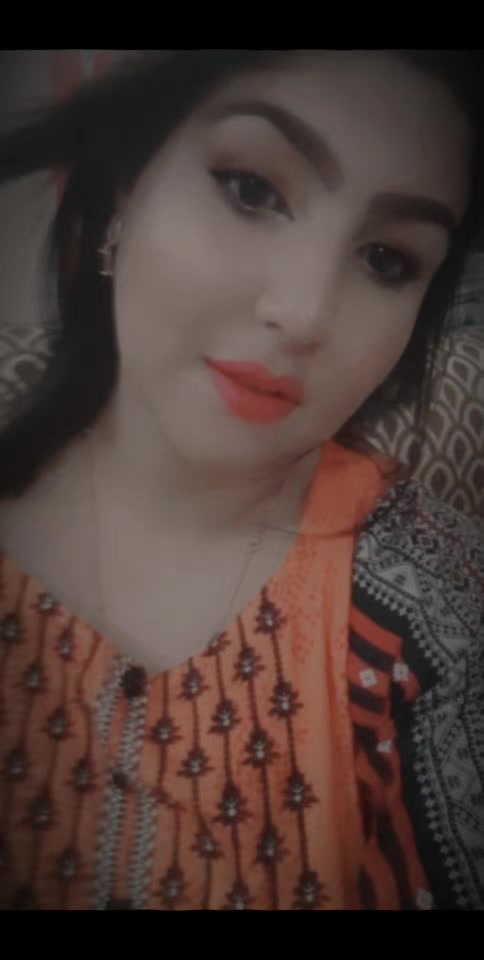 @Amna__Gujjar16