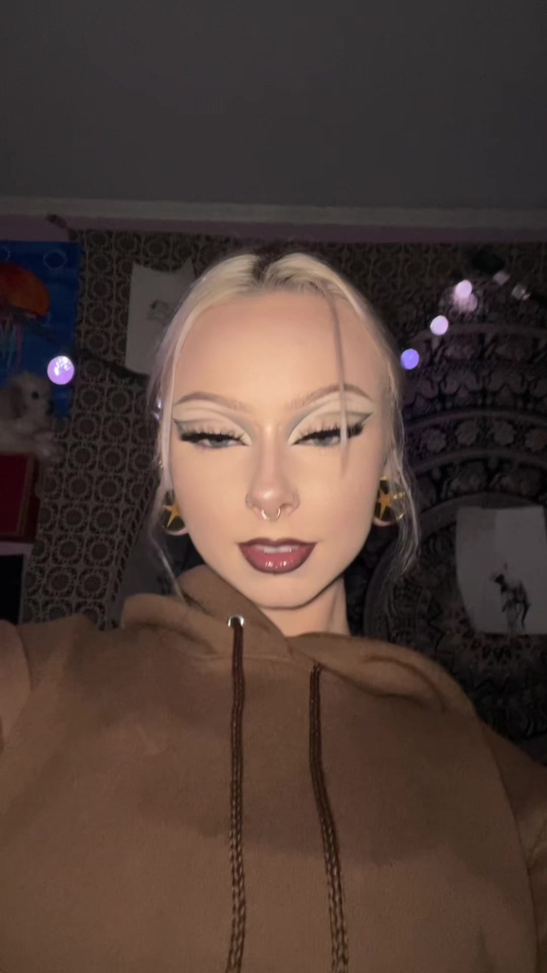 @🧐