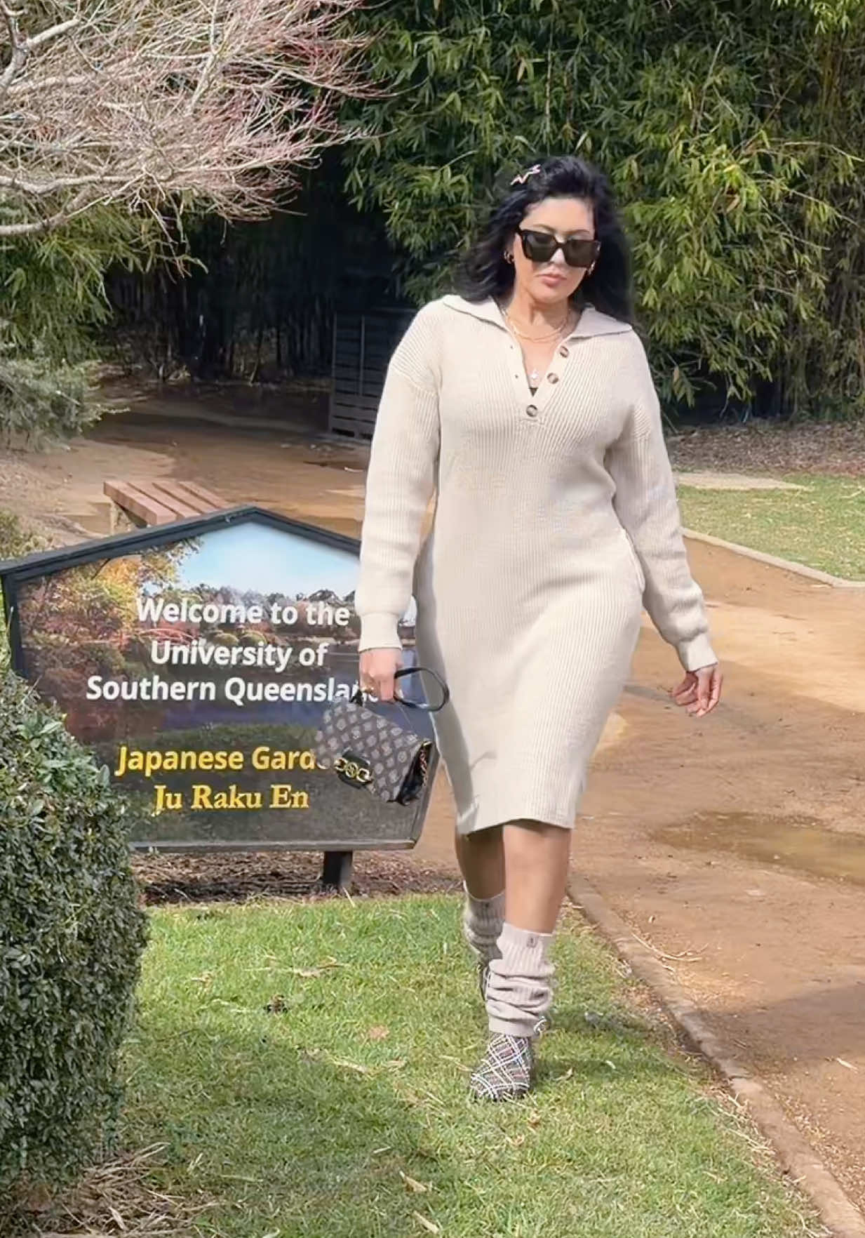 @Pinky 🤭