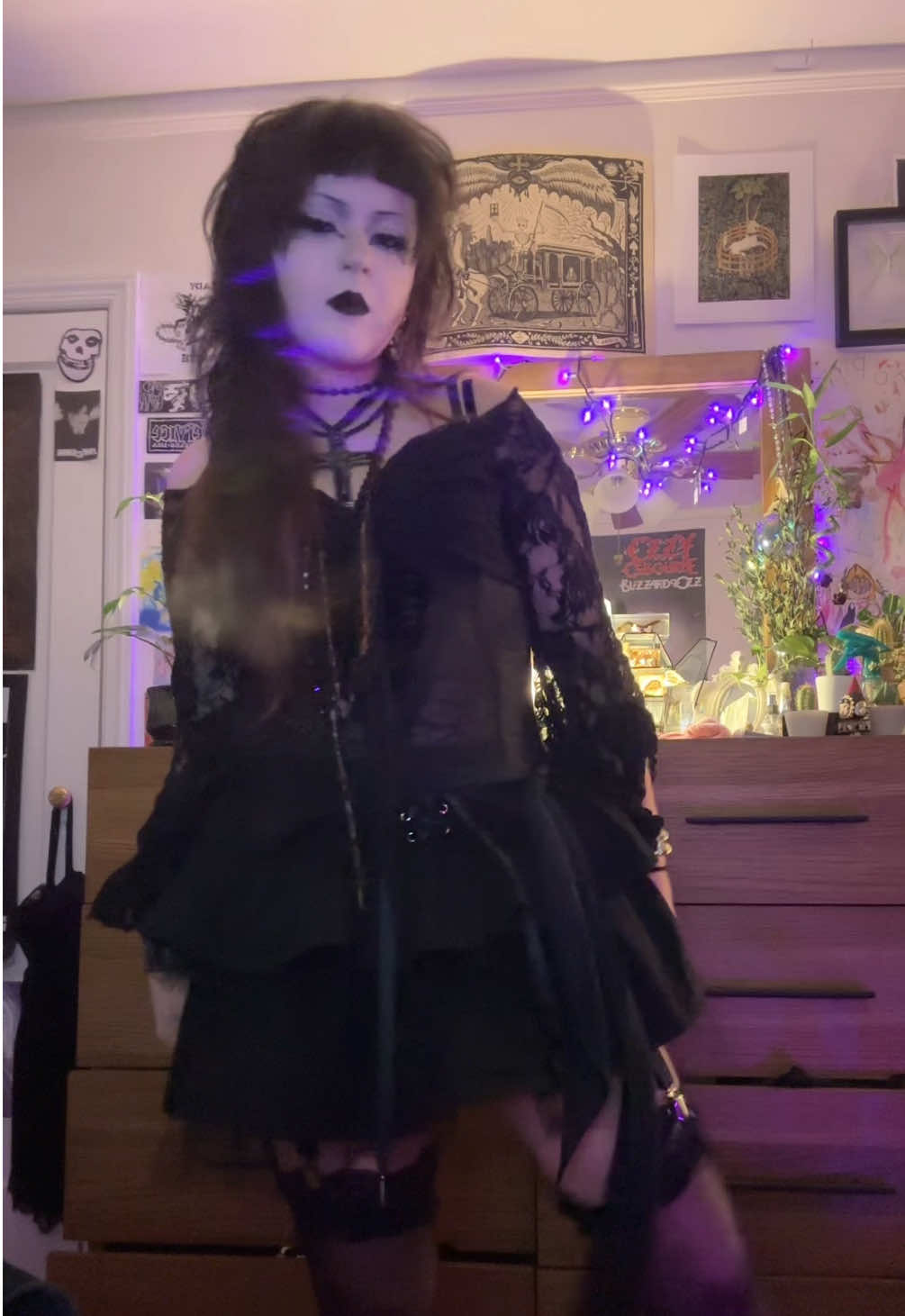 @ash🧷