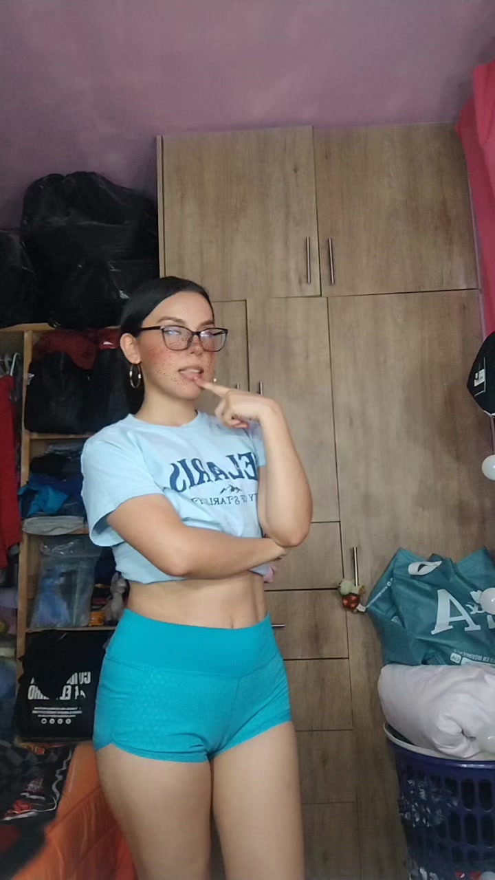@Angie21.