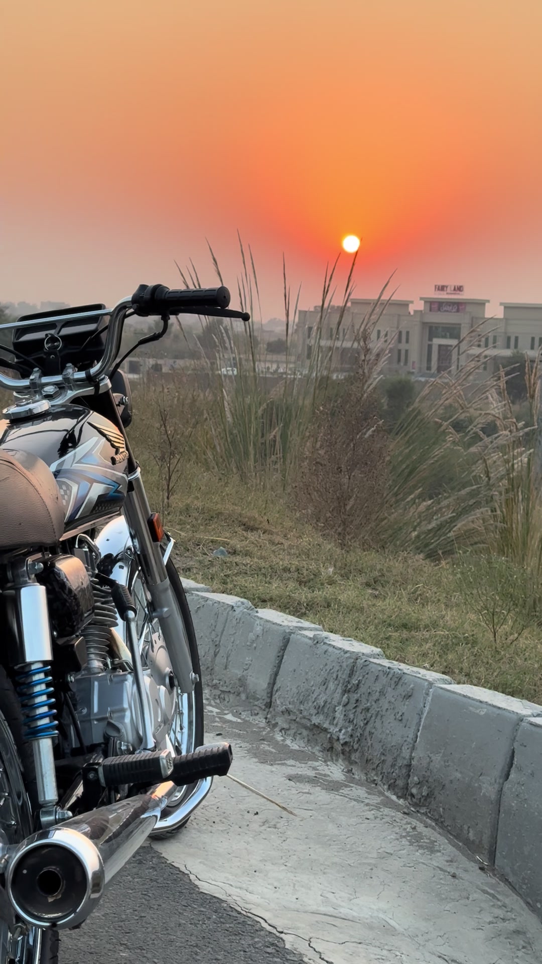 @SAMI&rsquo;s HONDA 125zr