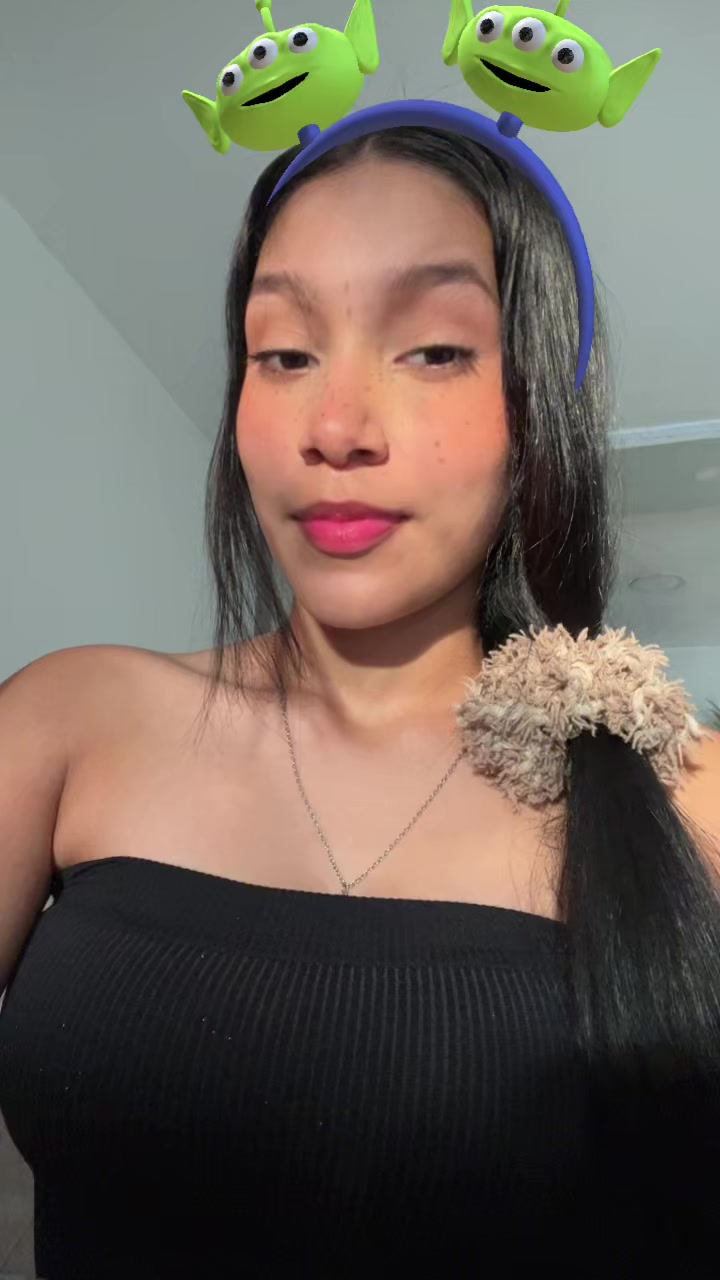 @Hayley_fonseca
