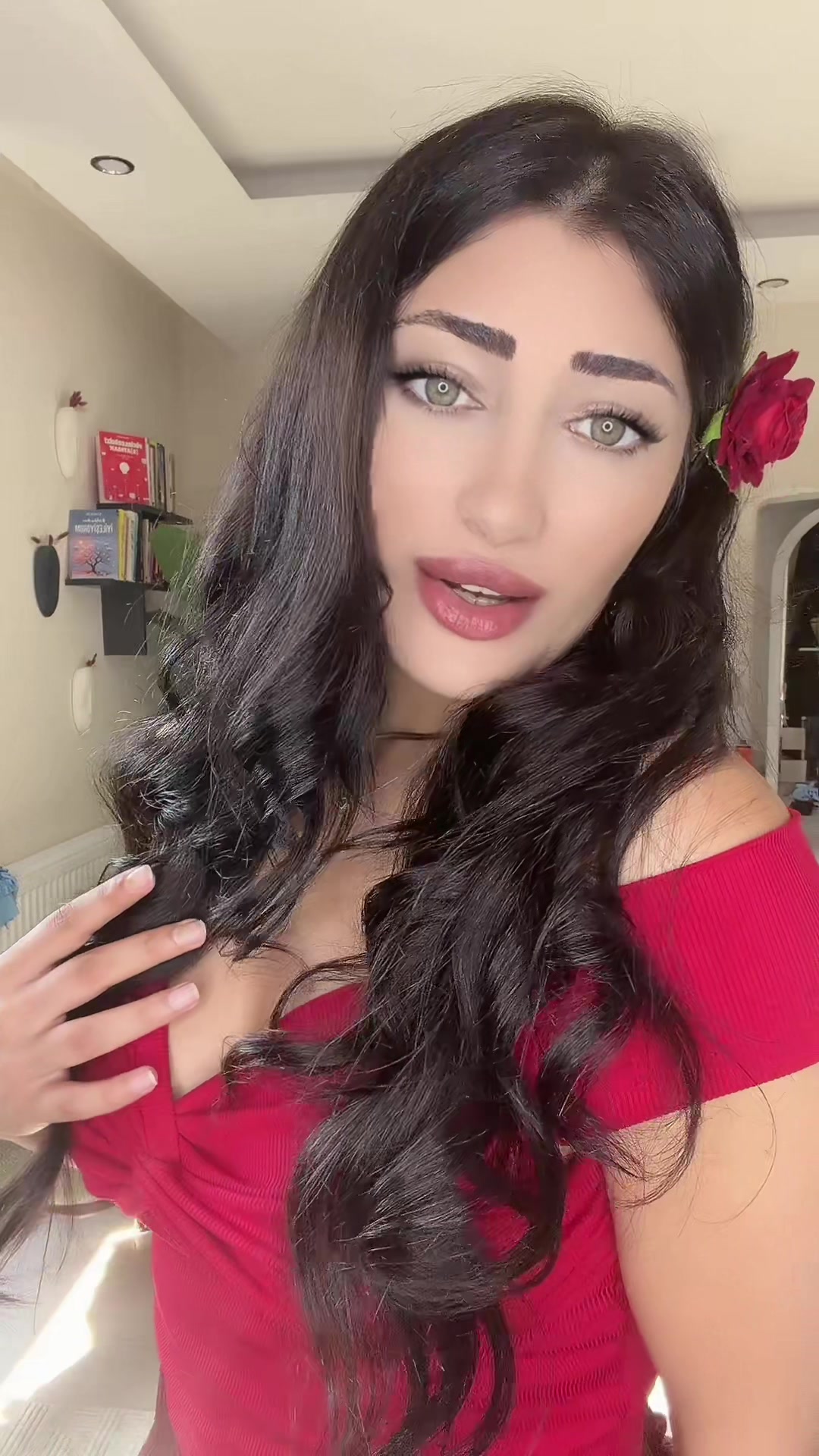 @𝓒𝓮𝔂𝓵𝓲 ☀️