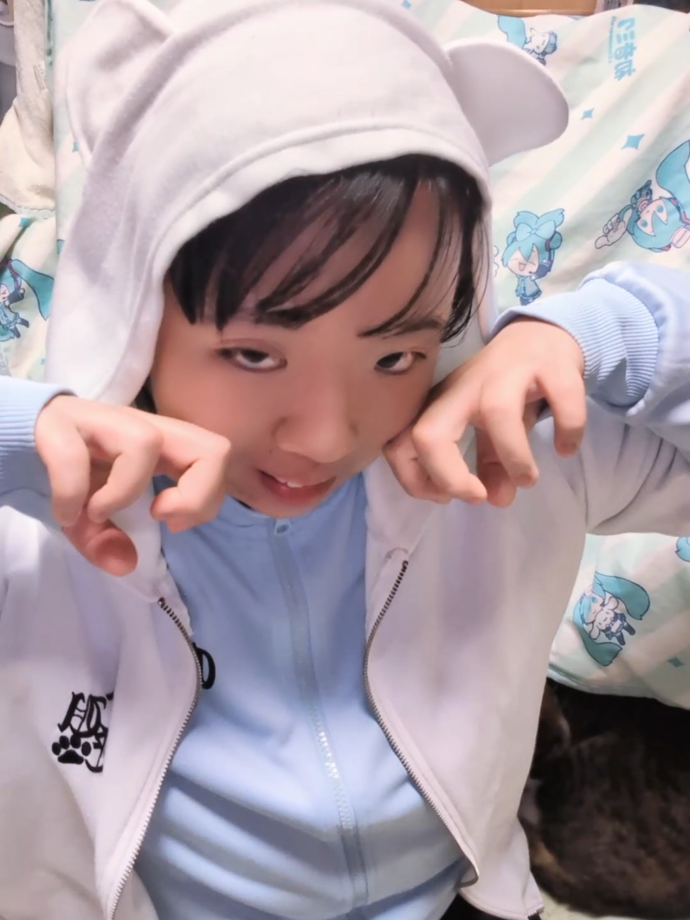 @💙🐾鈴猫ℛ🎧