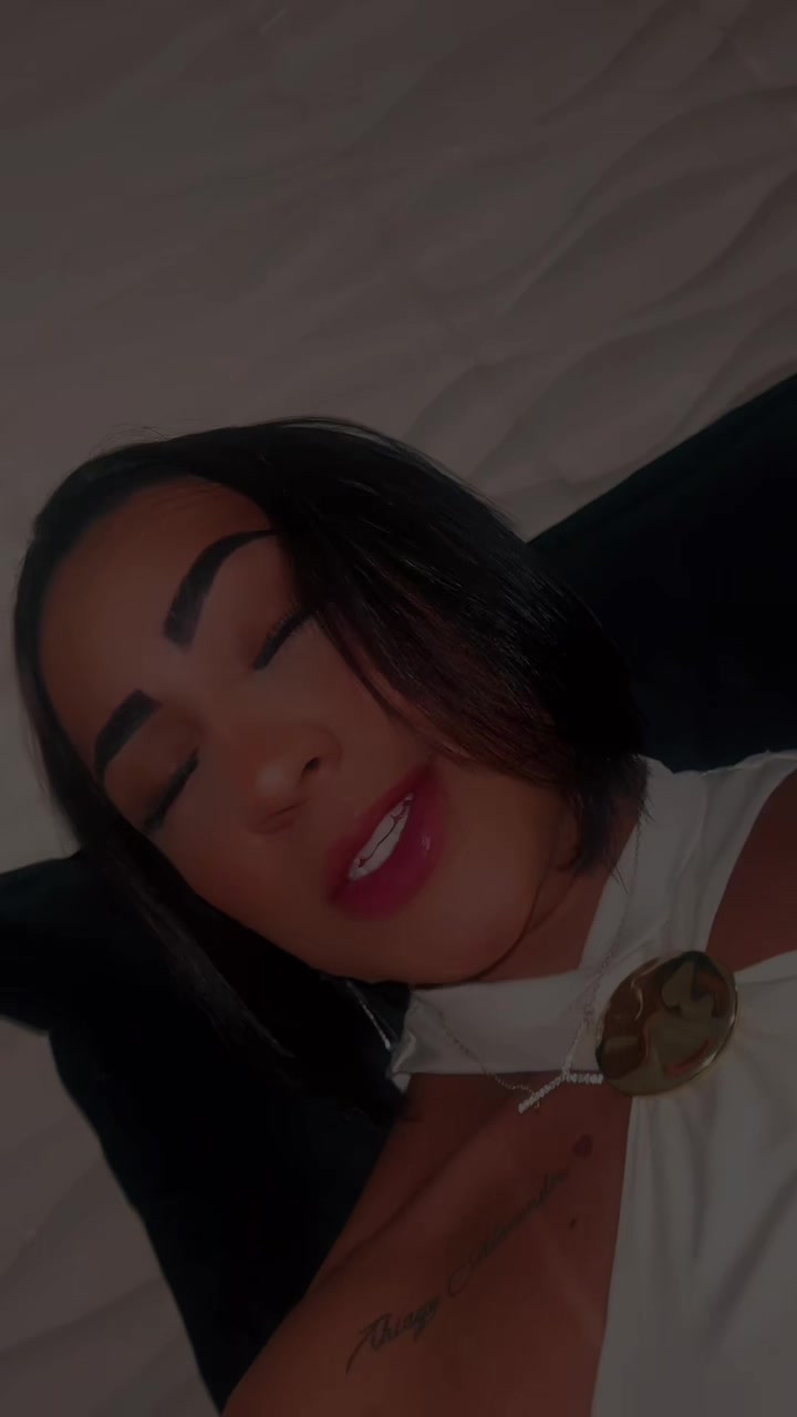 @Yasmin Gomes 🦋