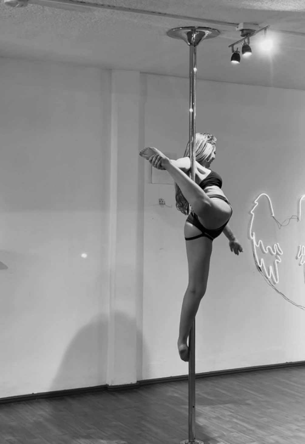 @Magic Pole by CG