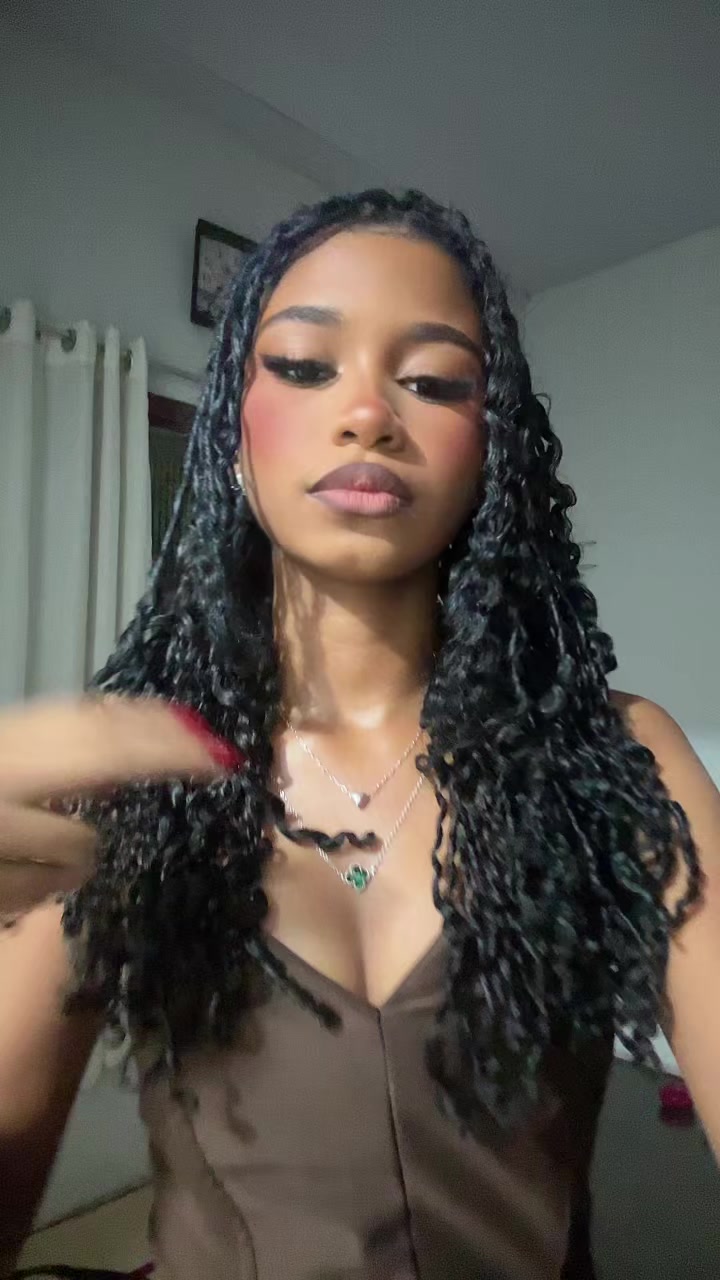 @esmeralda