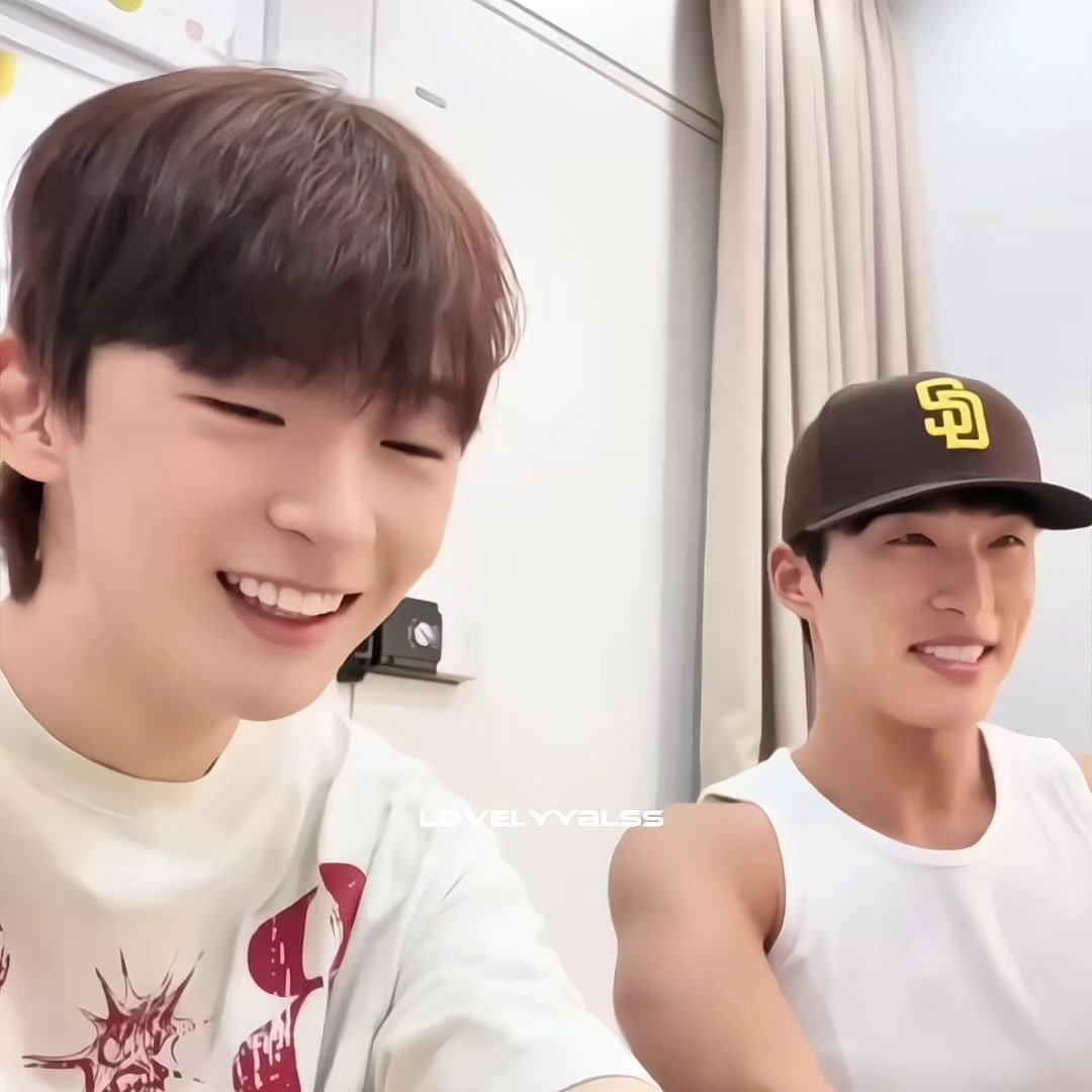 @๐๐ค๐ซ๐๐ก๐ฎ๐ฎ๐๐ก๐จ๐จ๐ฒึผ๐ข