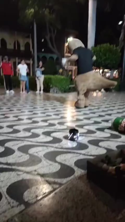@CANGURO MAX