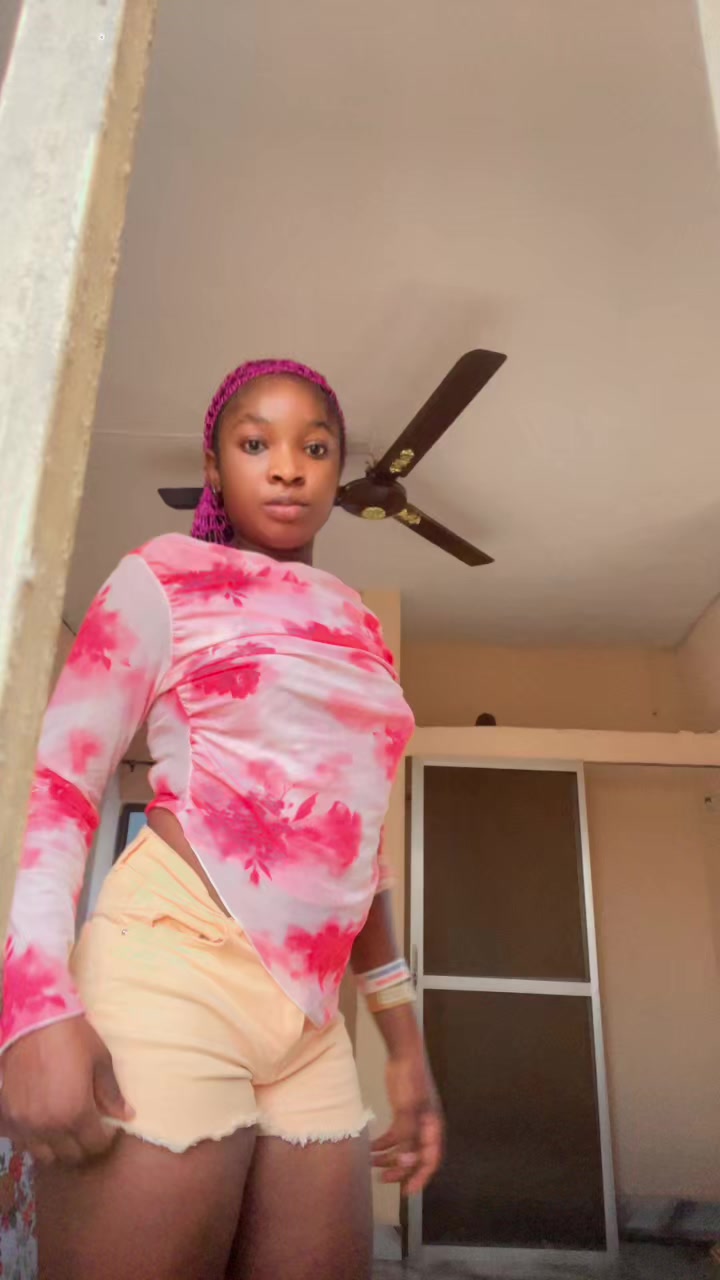 @Ezinne 🤍🩷