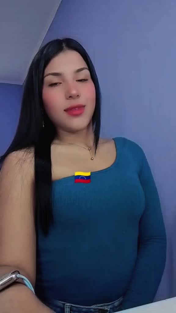@Ꭵᐯᗩᗩ🌻