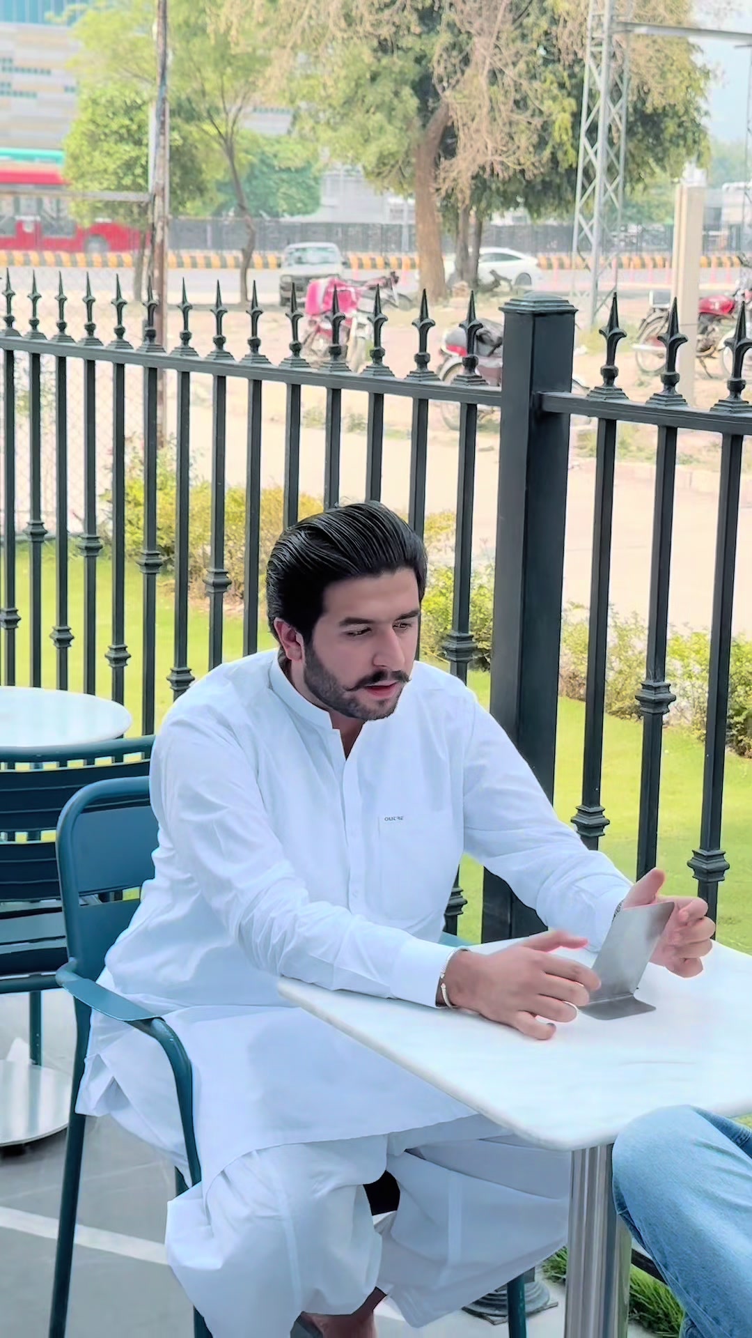 @Ahtesham Bhatti