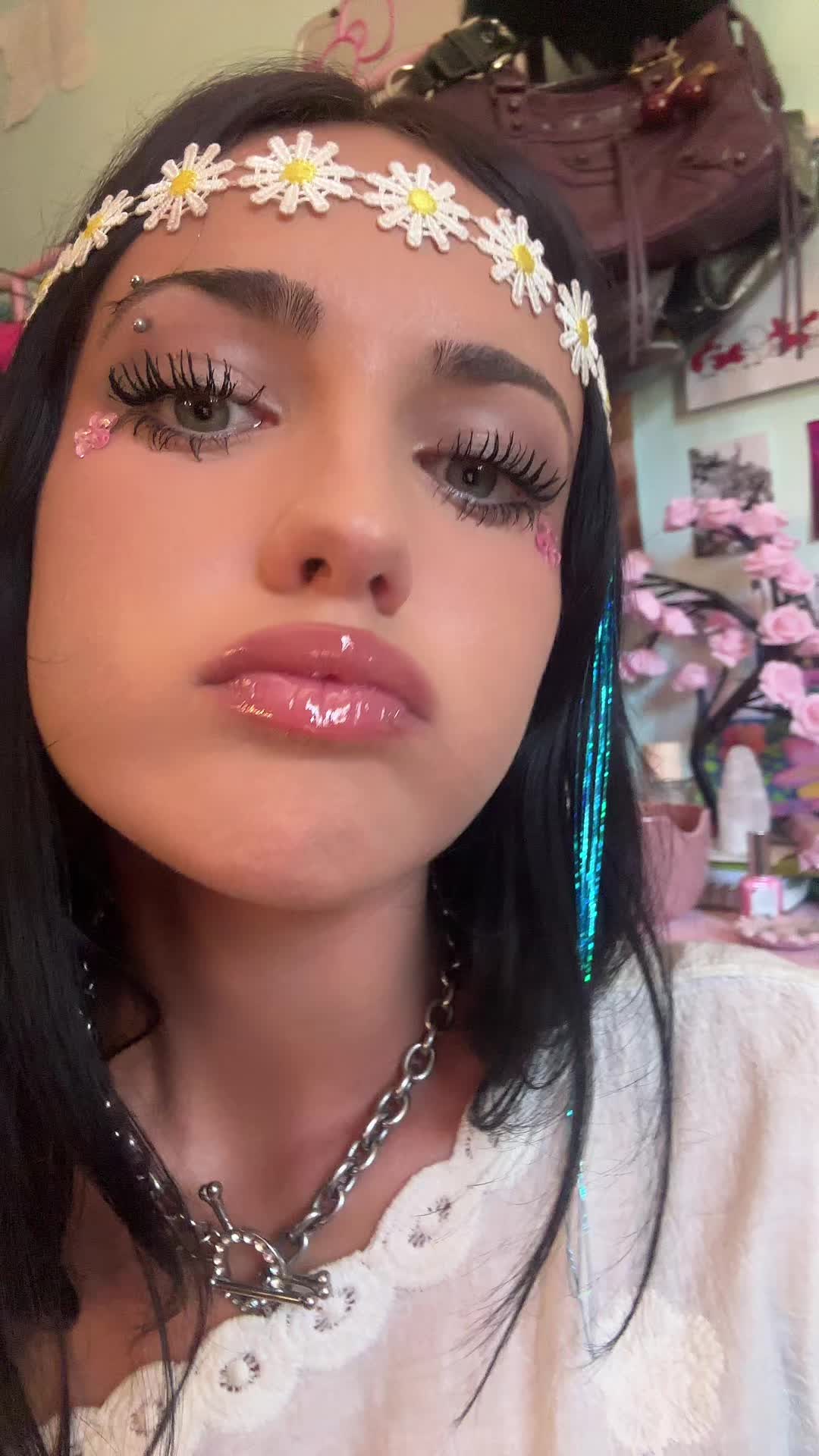 @luxalishious🦄🍭☮️🍩
