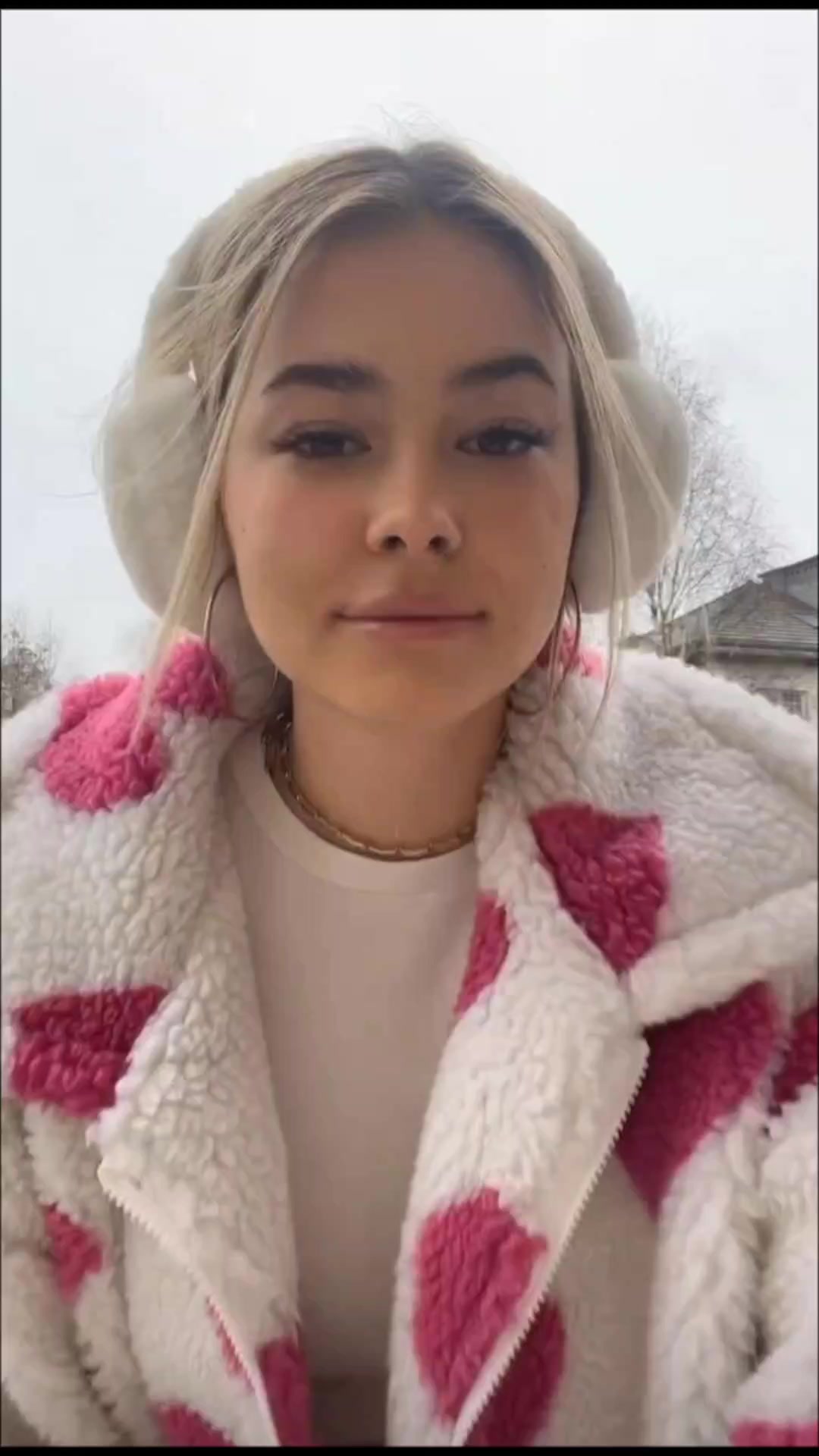 @Fur coat fans