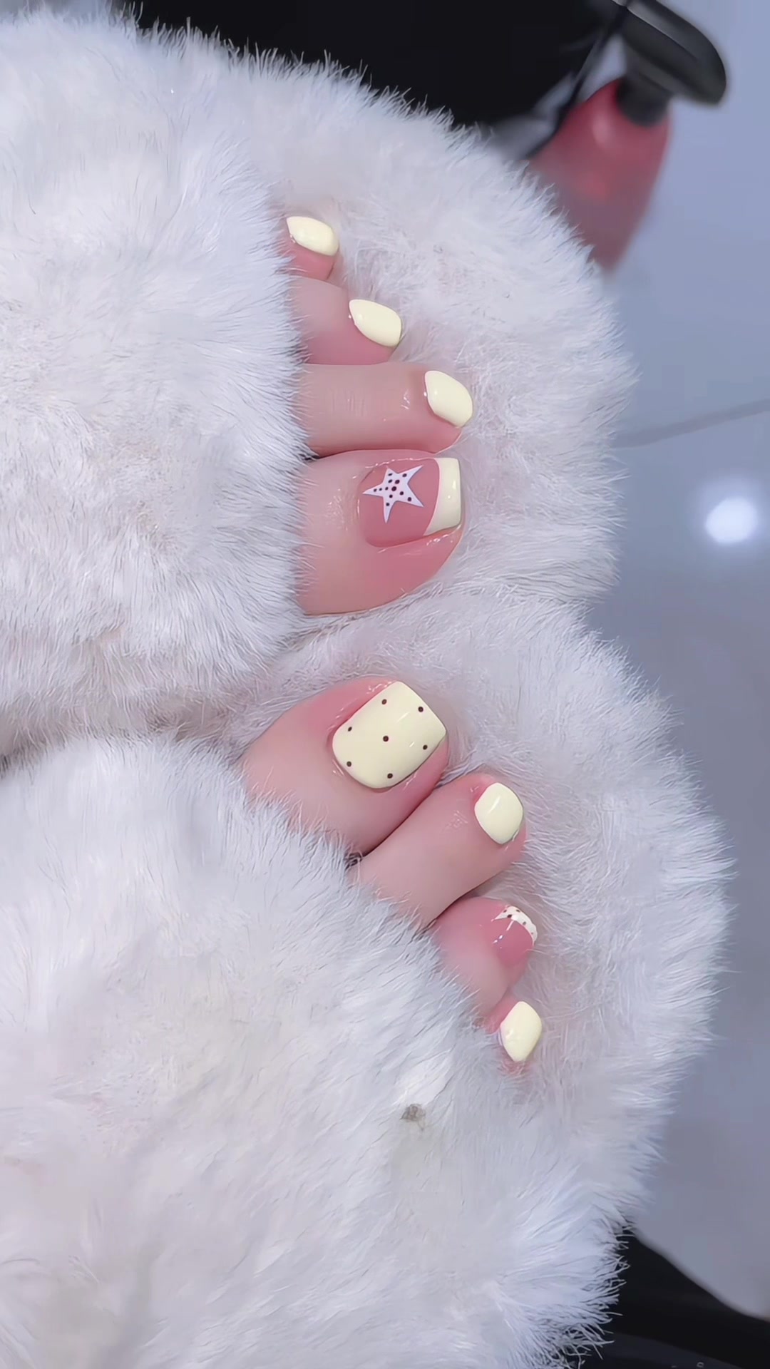 @LilyNails2902