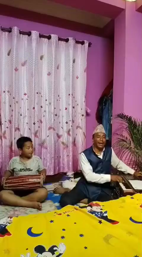 @भक्तलाल श्रेष्ठ