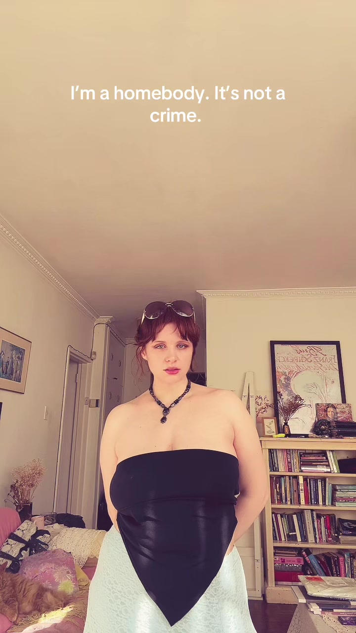 @softlylightly_