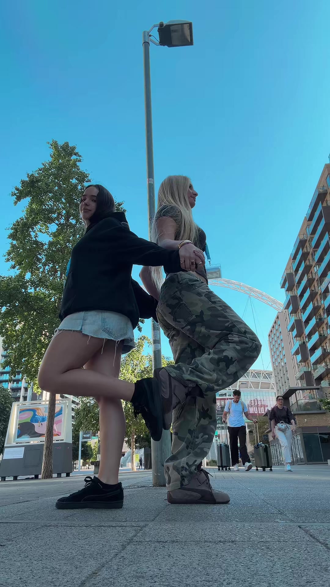 @deauuuxx