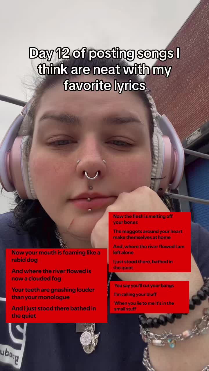 @HearseBunny☭