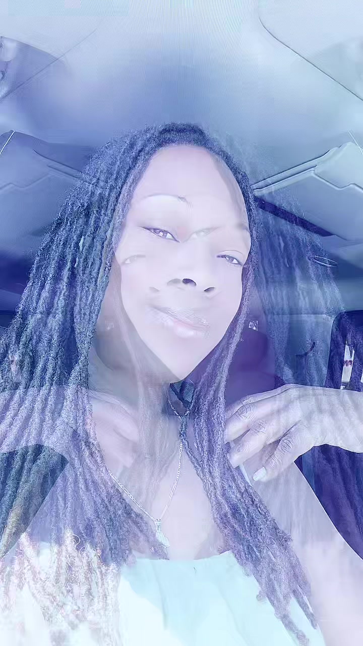 @Ms. Tay_539