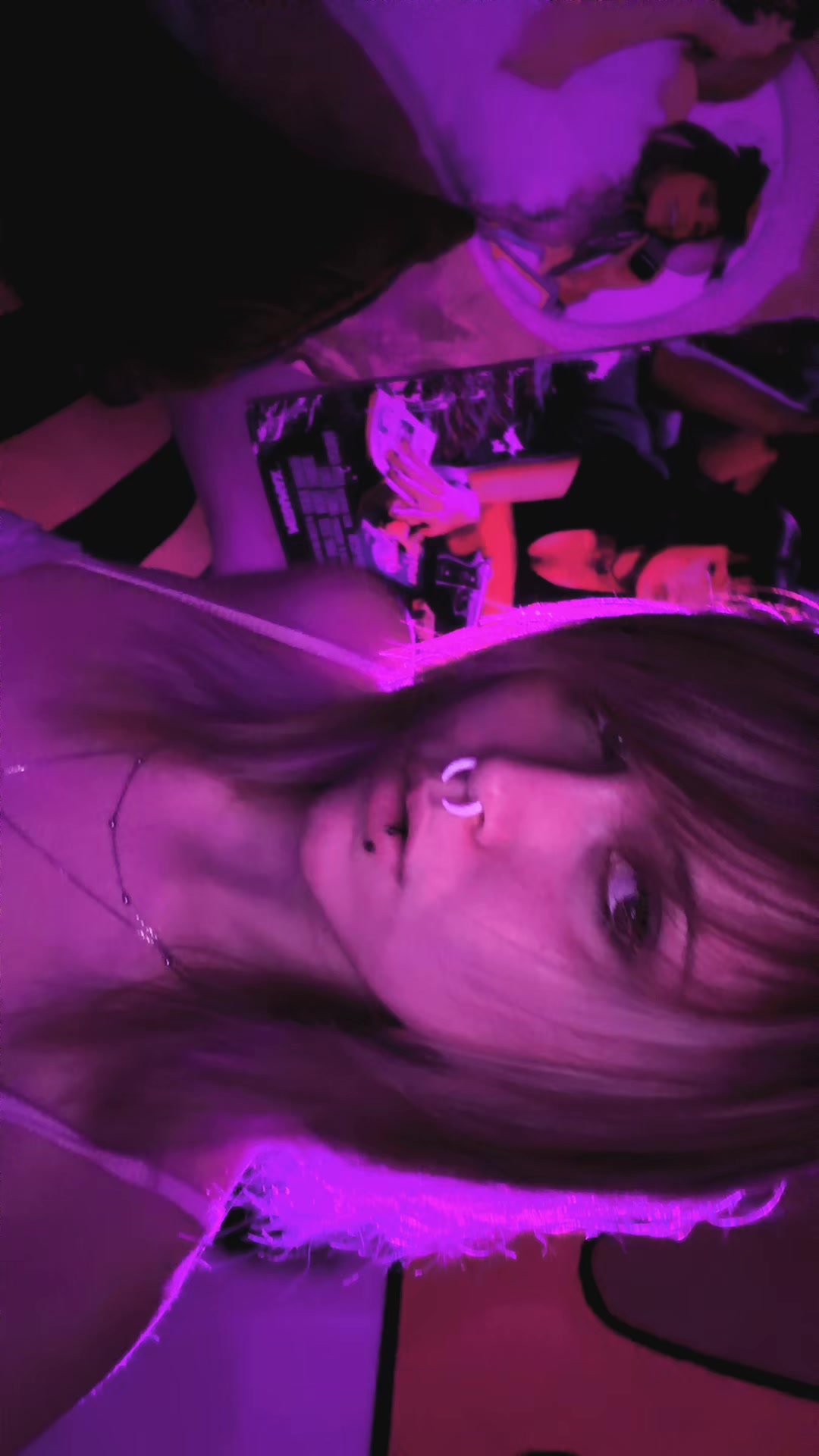 @Lainey🎞️