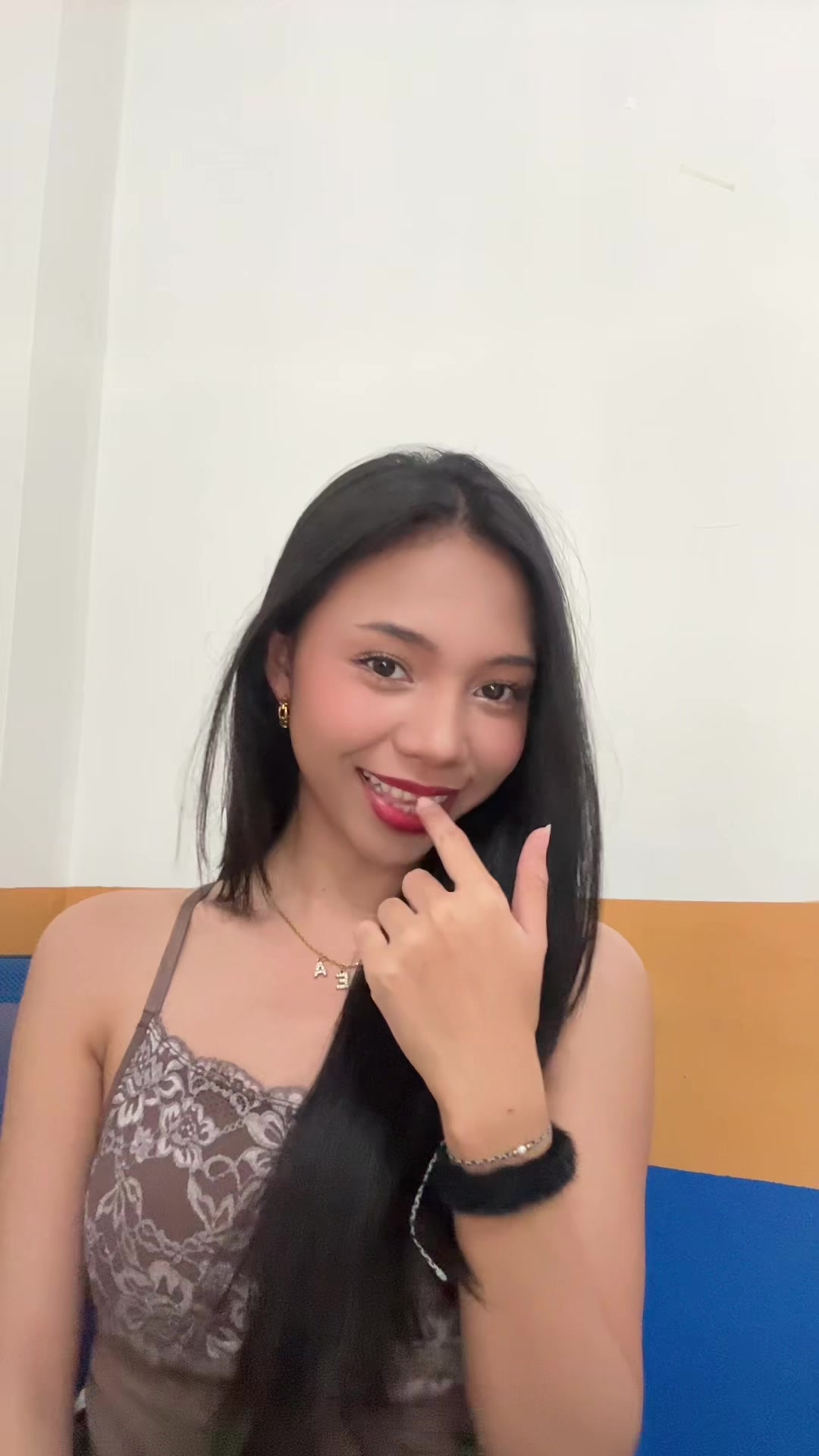 @blueee
